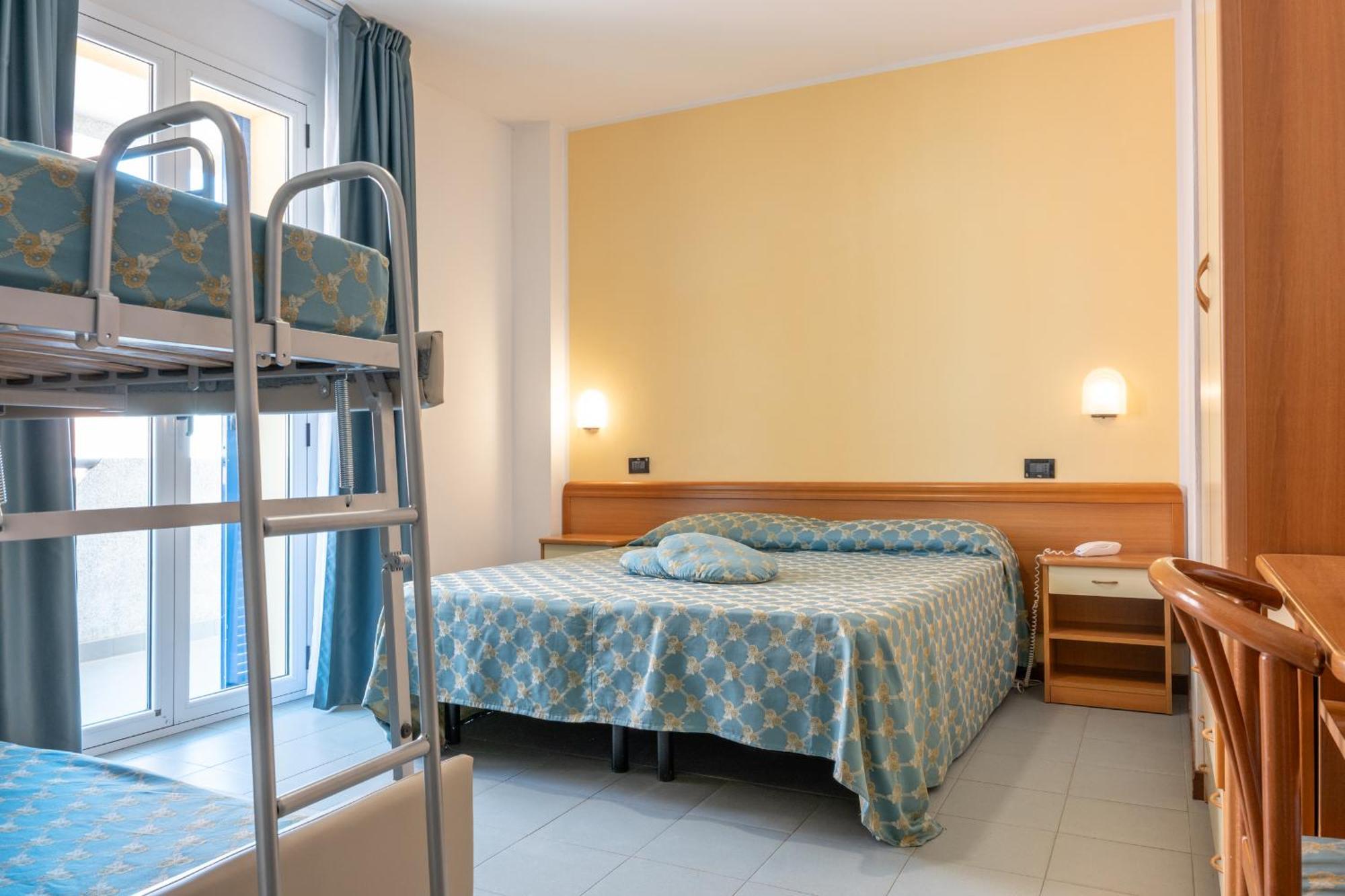 Hotel Thea Bellaria-Igea Marina Exteriör bild