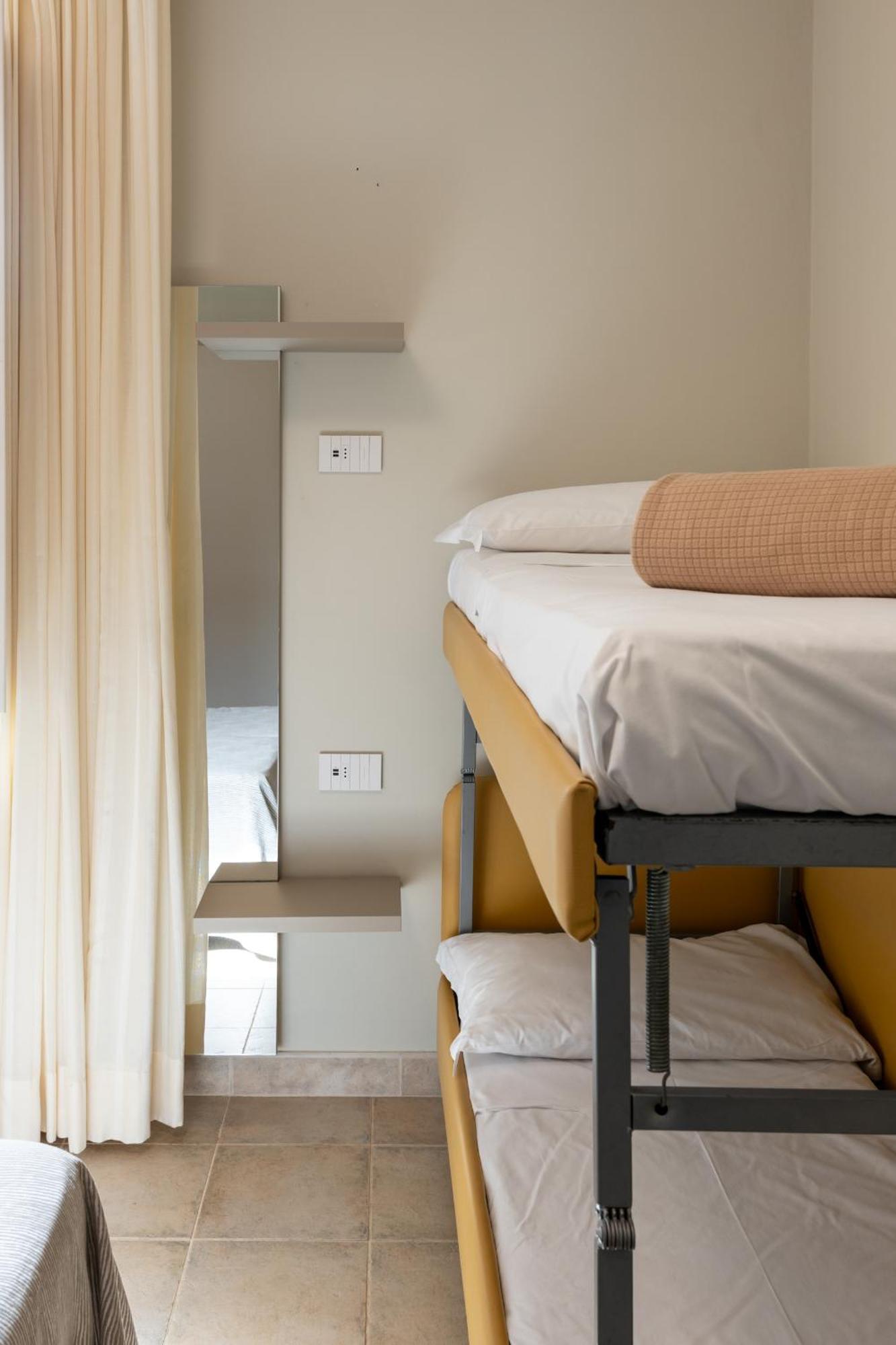 Hotel Thea Bellaria-Igea Marina Exteriör bild
